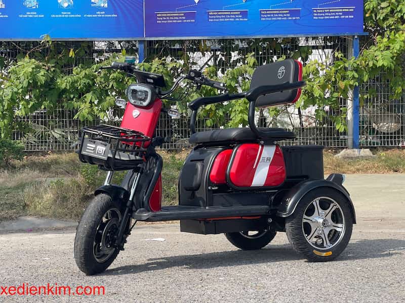 xe điện SanTong a6 nhập khẩu