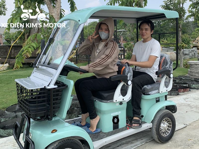 Top 3 mẫu minibus chạy campus, sân golf, resort Top 3 mẫu minibus chạy campus, sân golf, resort