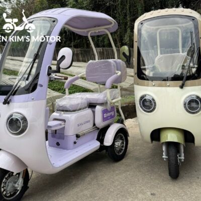 Dòng xe Sxlong J700 có mái che tiện lợi, nhiều màu sắc khác nhau